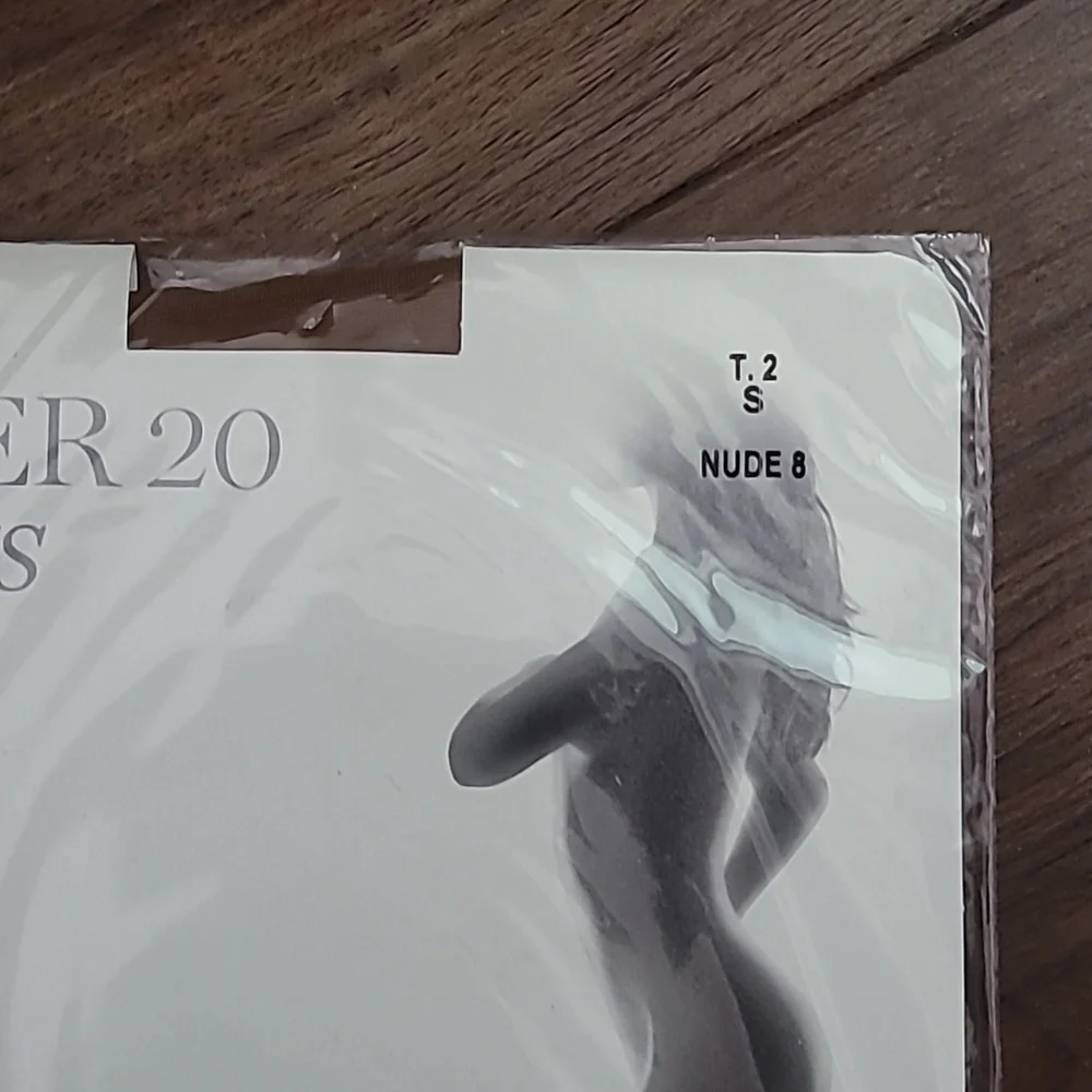 Calzedonia Sheer 20 tights Nude 8 New